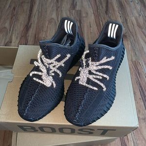 Adidas Yeezy 350’s size 7 DS